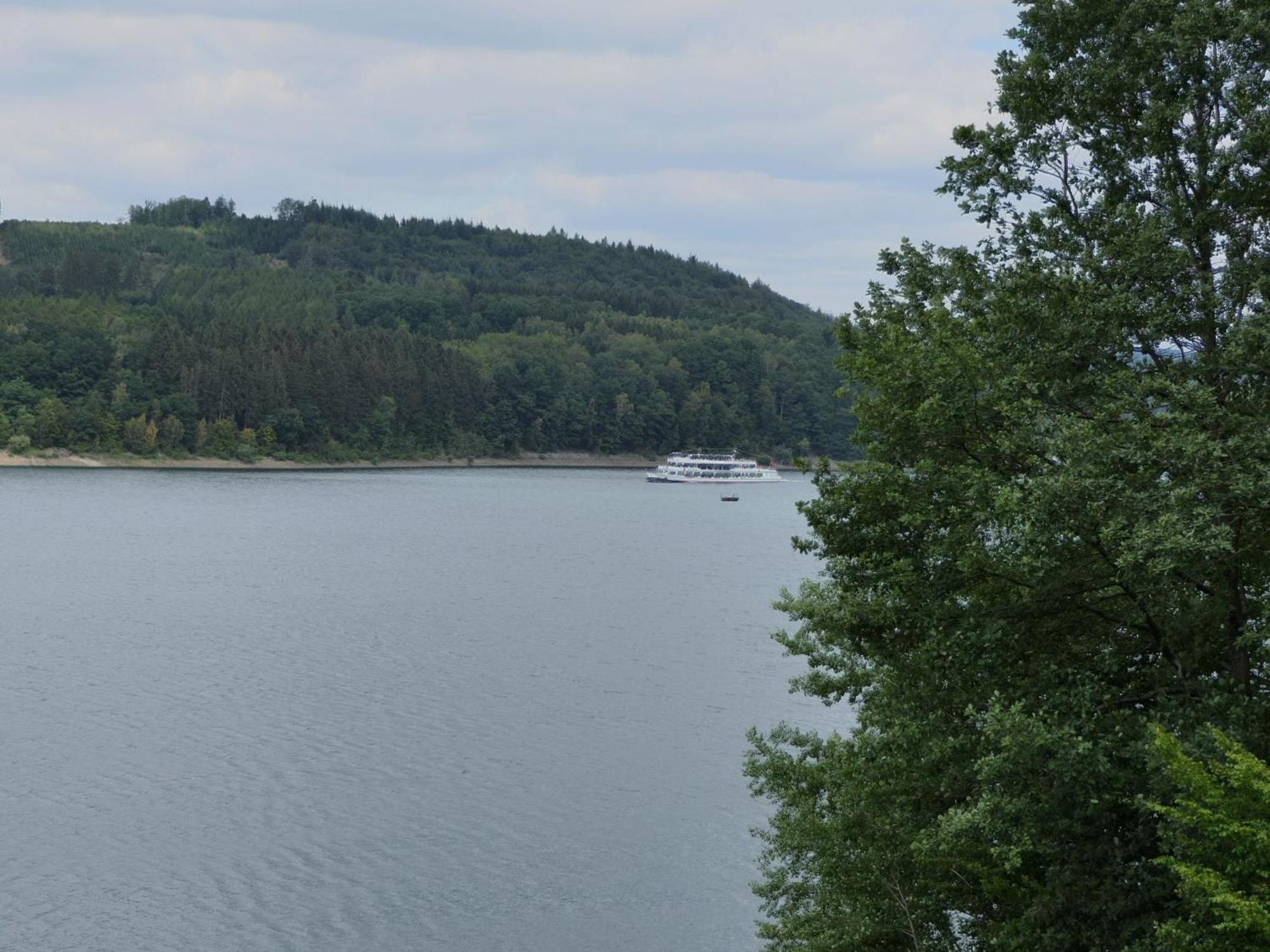 Fewo-Rosenberger-Sauerland Леннештадт Экстерьер фото